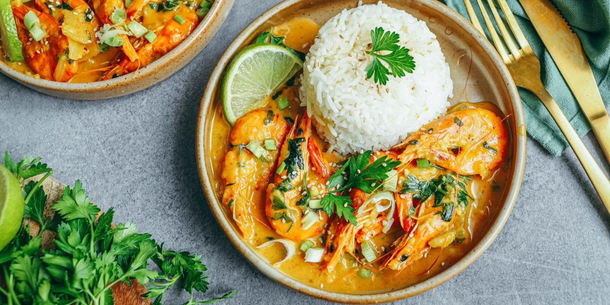 Riz au curry et crevettes : recette facile et rapide Un jour, une recette