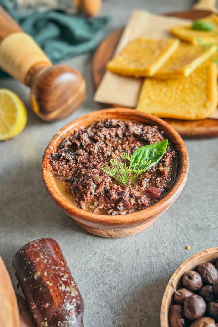 Tapenade aux olives noires