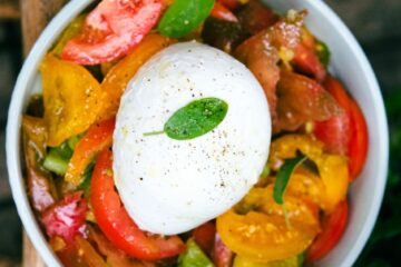 Salade tomates mozzarella : la recette traditionnelle !