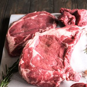 Quelle est la différence entre une côte et une entrecôte de boeuf ?