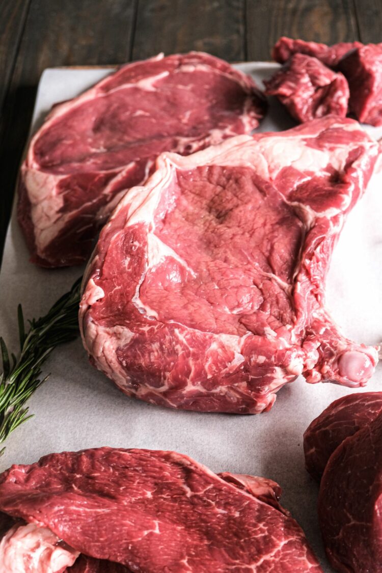 Quelle est la différence entre une côte et une entrecôte de boeuf ?