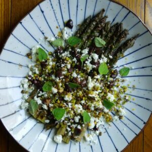 Asperges vertes grillées à la méditerranéenne