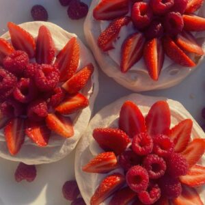 Pavlova fraises et framboises