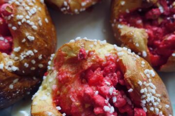 Brioche aux pralines roses comme à Saint-Genix