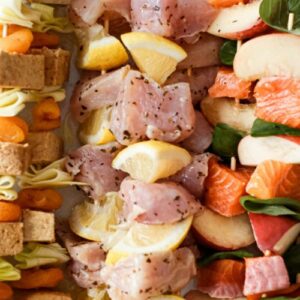 Brochette de poulet mariné au thym et au citron