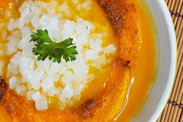 Soupe de potiron et perles de konjac