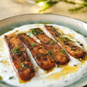 Carottes rôties et sauce au yaourt