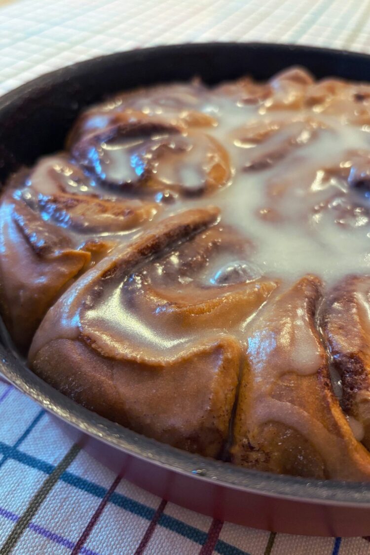 Brioche roulée à la cannelle de Julie