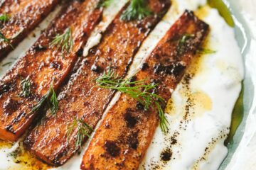 Carottes rôties et sauce au yaourt