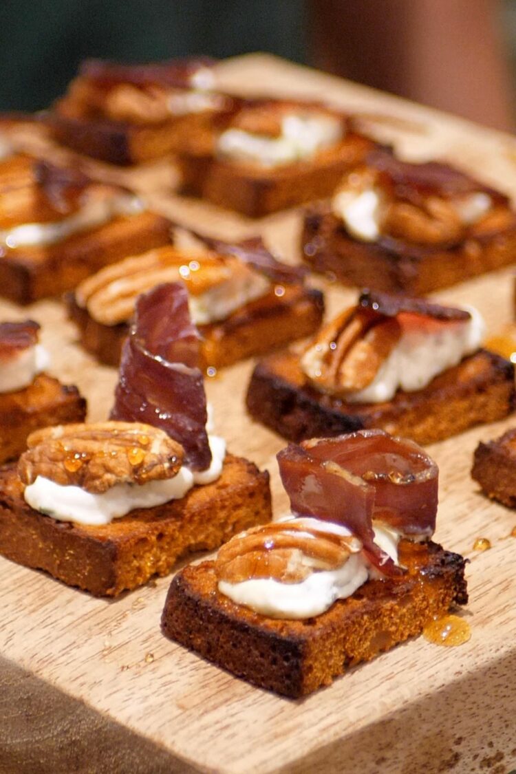 Toasts de gibier à la charcuterie de sanglier