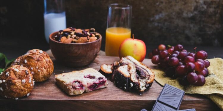 Adieu les cakes secs ! Découvrez le secret de l'imbibage pour un moelleux incomparable