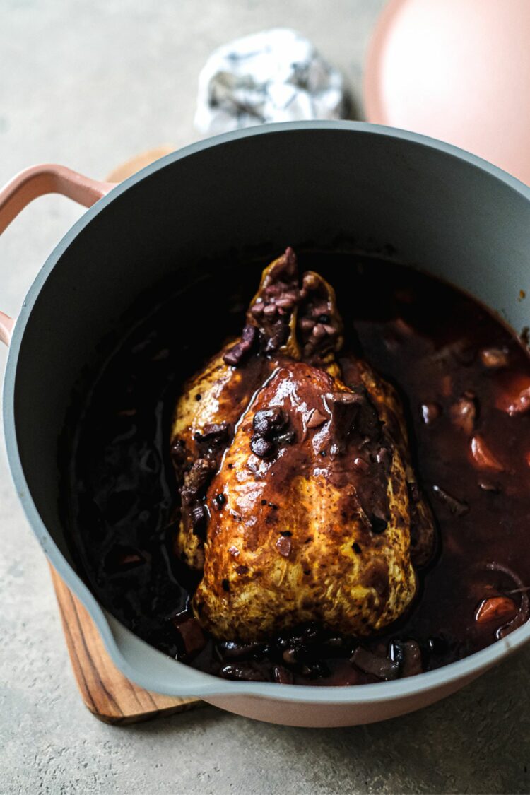 Coquelet au vin rouge