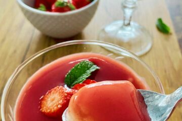 Panna cotta vanille et fraises