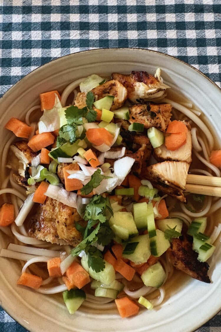 Bouillon japonais au poulet mariné de Julie