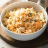 C'est quoi le coleslaw ? Tout savoir sur cette salade croquante !
