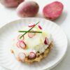 Gaufre salée printanière : quand la Lily Rose rencontre la fraîcheur du chèvre