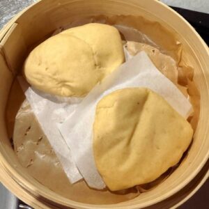 Bao burger lardons, champignons et roquette