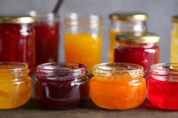 Confiture, gelée ou marmelade : voici les différences entre ces trois douceurs fruitées. Et vous quelle est votre préférée ? 🤩